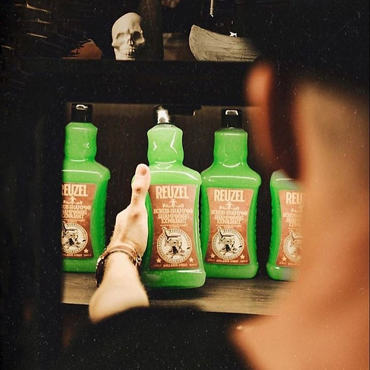 Review Reuzel Scrub Shampoo - Giải pháp làm sạch pomade hiệu quả