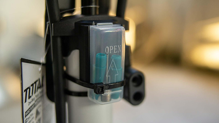 BƠM HƠI DÙNG TAY TOTAL TMPP3811 - HÀNG CHÍNH HÃNG