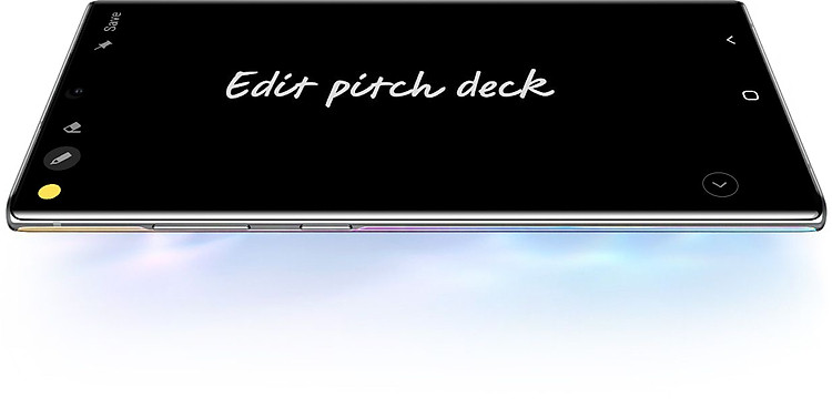 Galaxy Note10+ được nhìn thấy ở chế độ ngang với hình ảnh chế độ Screen off memo và chiếc bút S Pen màu xanh trên màn hìnhn