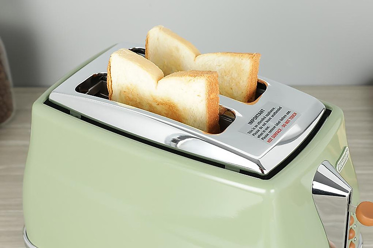 Máy nướng bánh mì Delonghi CTOV2103.GR - Công suất, công nghệ làm nóng