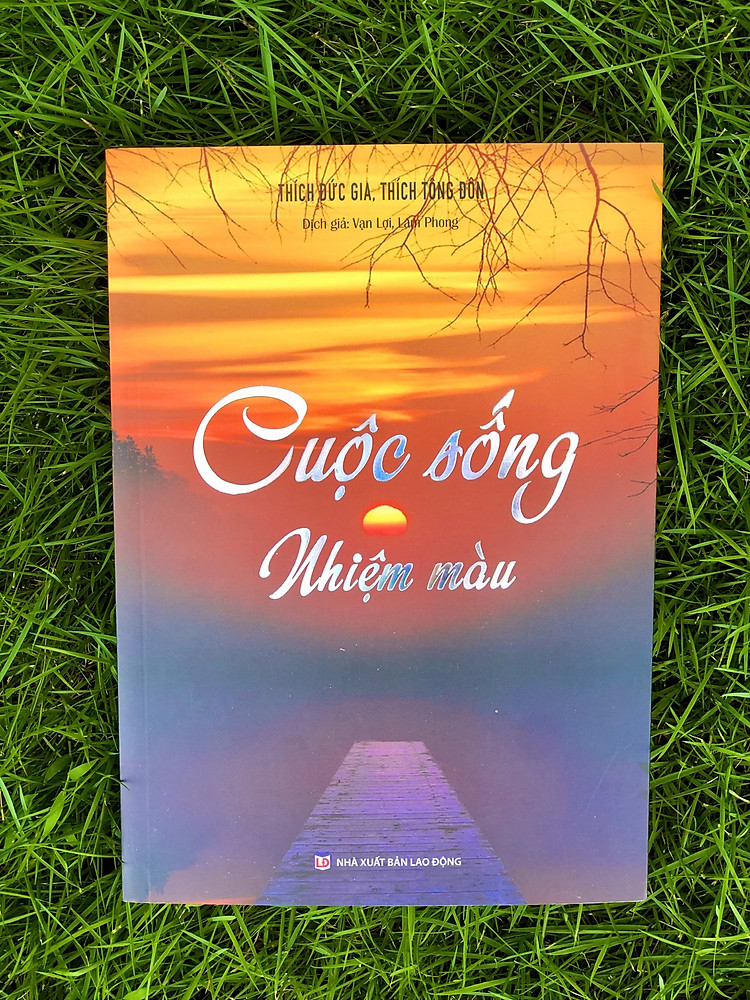Sách - Cuộc sống nhiệm màu - Vinhnghiem Books