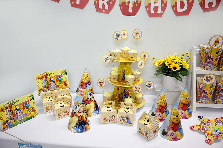 Bộ phụ kiện sinh nhật cho bé Gấu Pooh