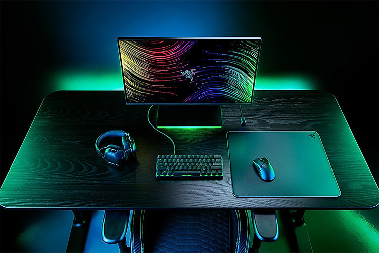 lot-chuot-razer-atlas-tempered-glass-rz02-04890100-r3m1-1-nd.jpg?v=1682410854192