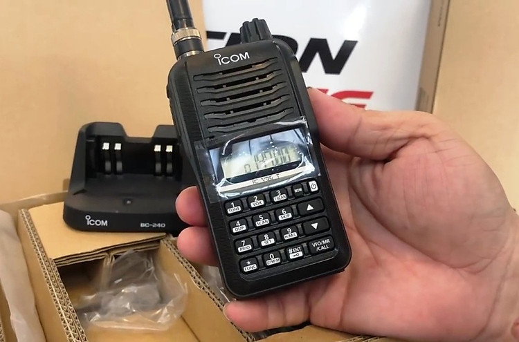 Bộ đàm cầm tay Icom IC-V86, IC-U86