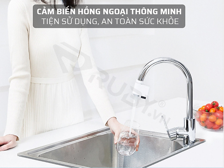 đầu vòi cảm biến xả nước sử dụng cảm biến hồng ngoại thông minh