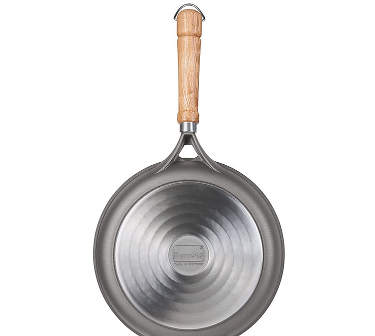 Chảo Berndes Frypan BOIN 28cm 071228 bề mặt đáy phẳng mịn không gây xước bếp