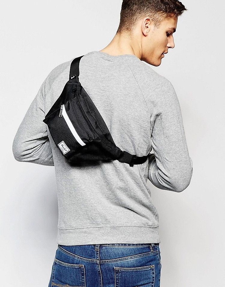 Túi đeo chéo Herschel Supply Seventeen Hip Pack Herschel – Outdoor 
