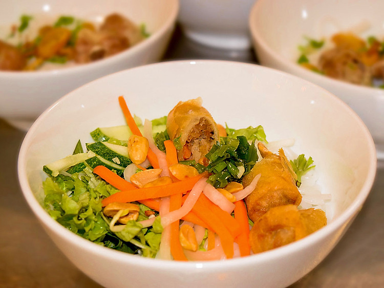 Buffet sáng với gần 40 món 