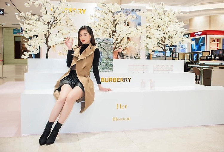 Burberry Her Blossom 1