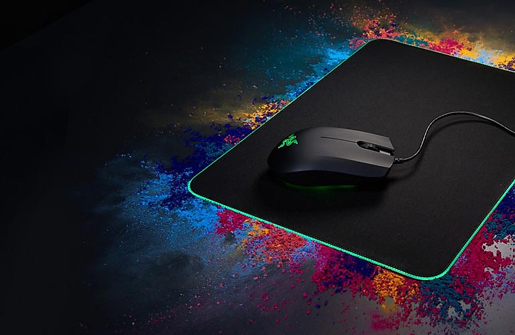 razer-goliathus-chroma-mobile-enhances-all-gaming-mice.jpg?v=1628740330095