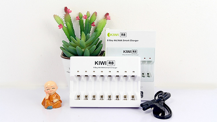 Dock sạc pin AA/AAA Kiwi R8