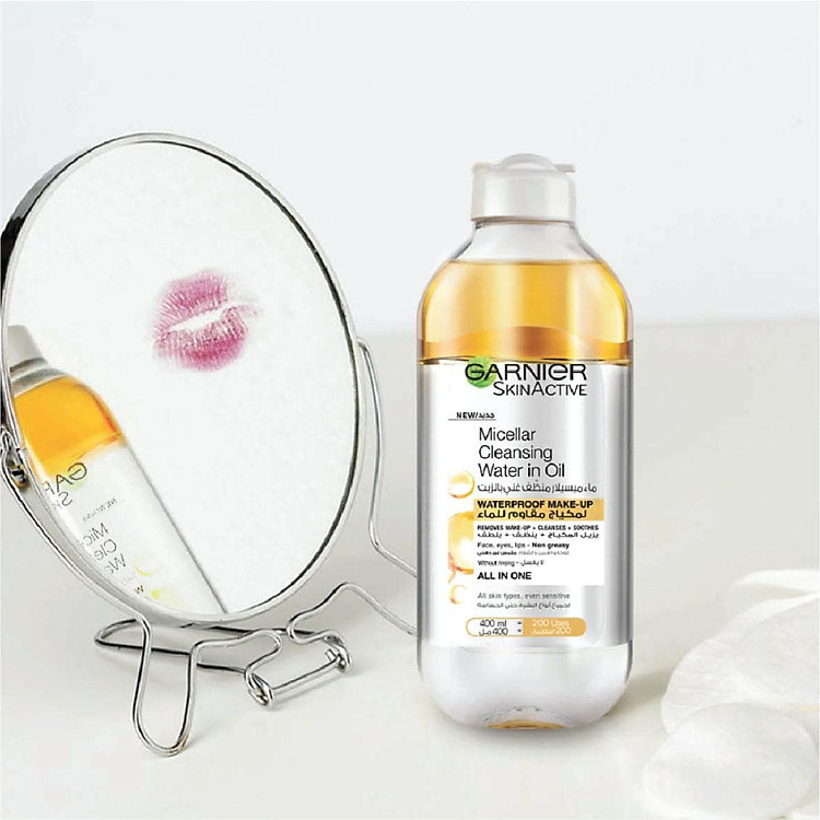 Garnier Micellar Oil-Infused Cleansing Water