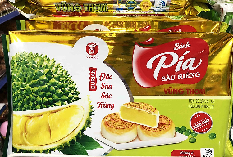 Đặc sản bánh Pía Vũng Thơm - tour miền Tây 4 ngày 3 đêm