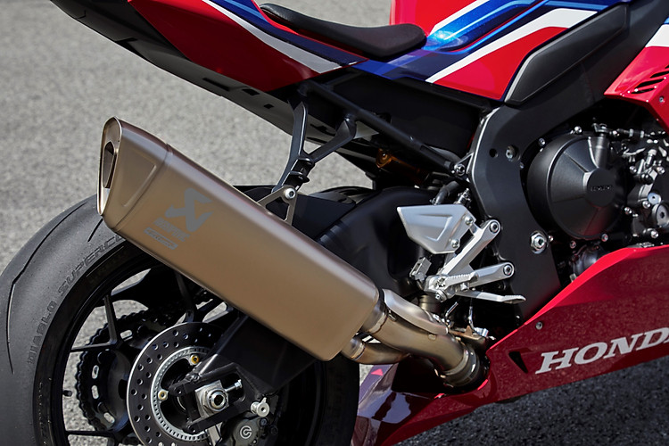 Chi tiết superbike Honda CBR1000RR-R Fireblade SP 2020 195896-2020-honda-cbr1000rr-r-sp.jpg