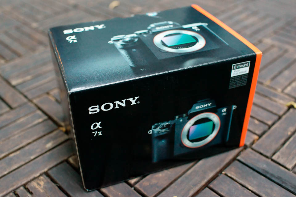 Máy Ảnh Sony Alpha A7 Mark II Body - Hàng chính hãng