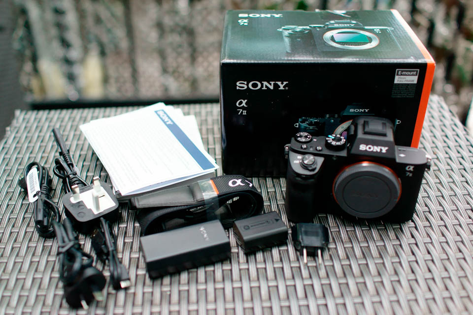 Máy ảnh Sony Alpha A7 mark II (ILCE-7M2) Body