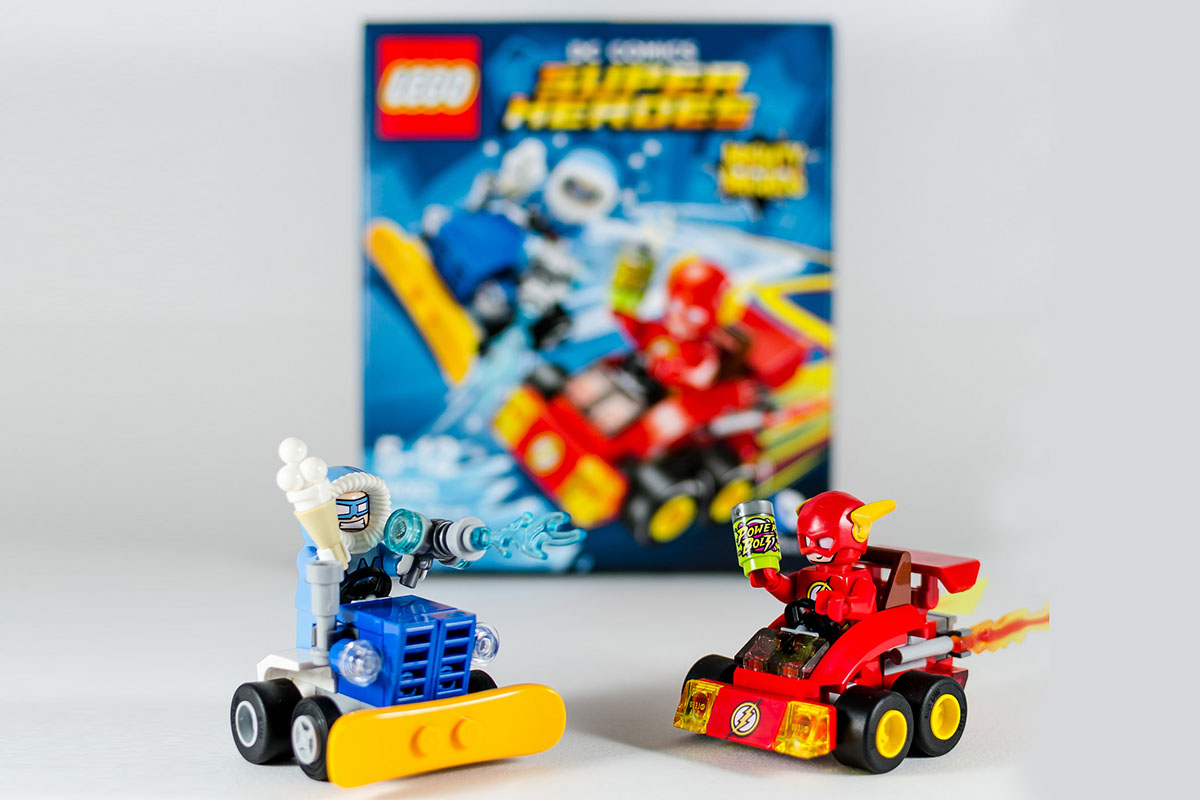 Mô Hình LEGO Super Heroes - Tia Chớp Đại Chiến Đội Trưởng Cold 76063