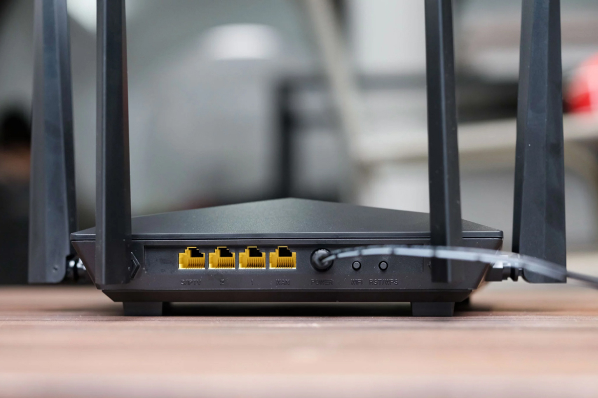 Router Tenda AC6