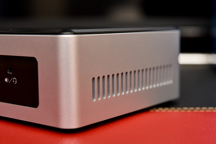 Mini PC Intel NUC NUC5CPYH - Celeron N3050 - Hàng Chính Hãng