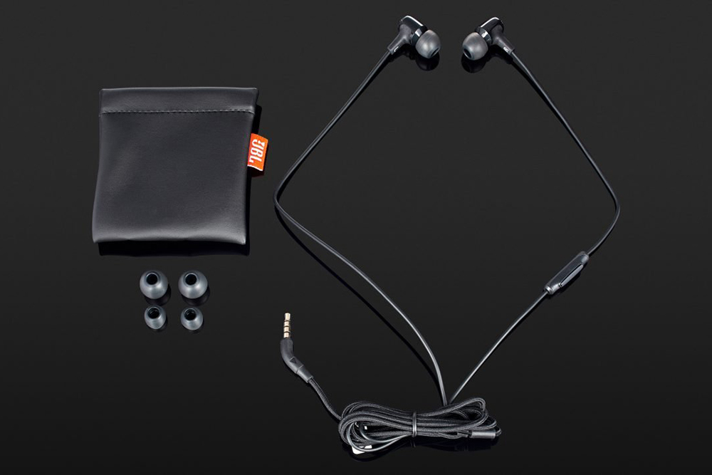 Tai nghe JBL E15