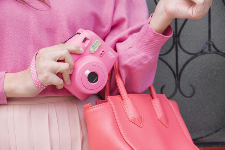 Máy Ảnh Selfie Lấy Liền Fujifilm Instax Mini 9 - Flamingo Pink - Hàng Chính Hãng