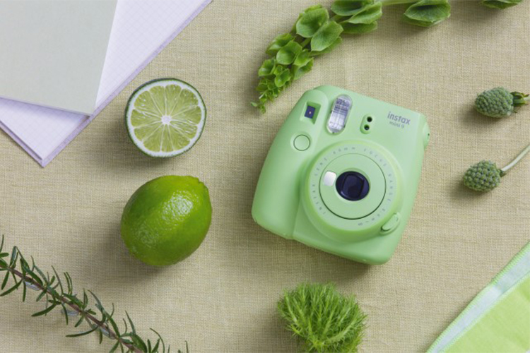 Máy Ảnh Selfie Lấy Liền Fujifilm Instax Mini 9 - Lime Green - Hàng Chính Hãng