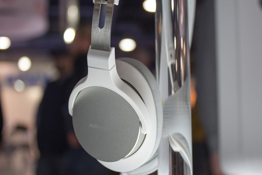 Tai nghe chụp tai Audio-Technica ATH-SR5