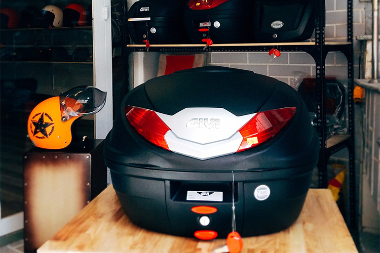 Thùng Monolock Givi B360N - Tặng Đế MP70N