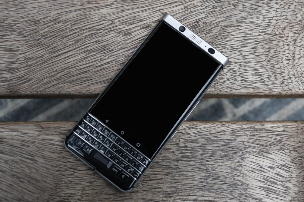 Điện Thoại BlackBerry KEYone (Silver) - Hàng Chính Hãng