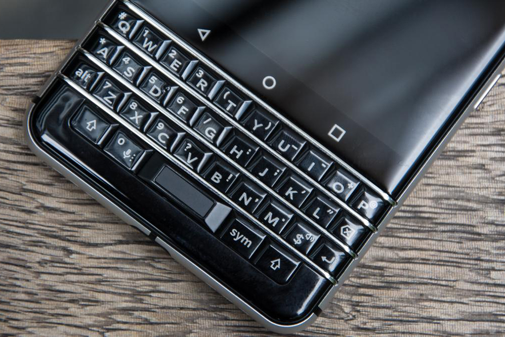 Điện Thoại BlackBerry KEYone (Silver) - Hàng Chính Hãng