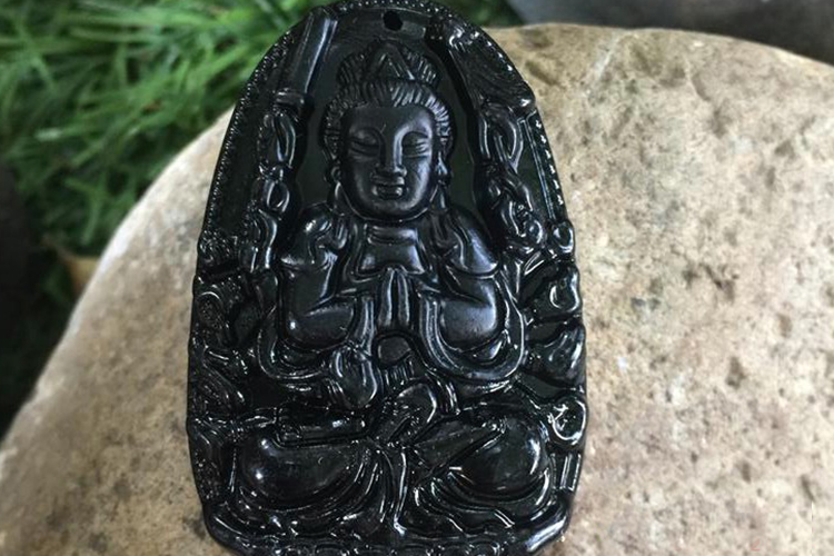 Mặt Dây Chuyền Phật Thiên Thủ Thiên Nhãn Đá Obsidian