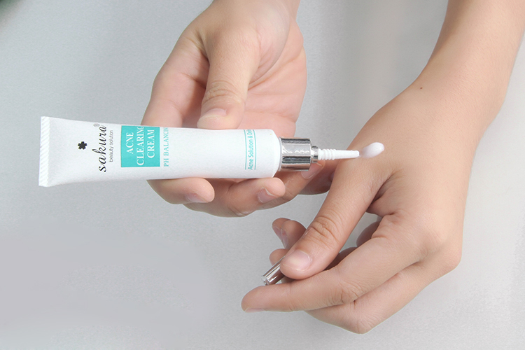 Kem Giảm Mụn Sakura Acne Clearing Cream (25g) | Tiki