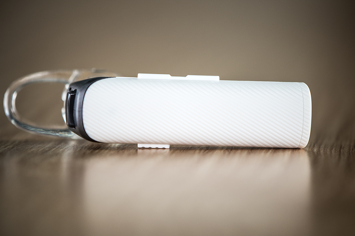 Tai nghe Bluetooth Plantronics Explorer 110