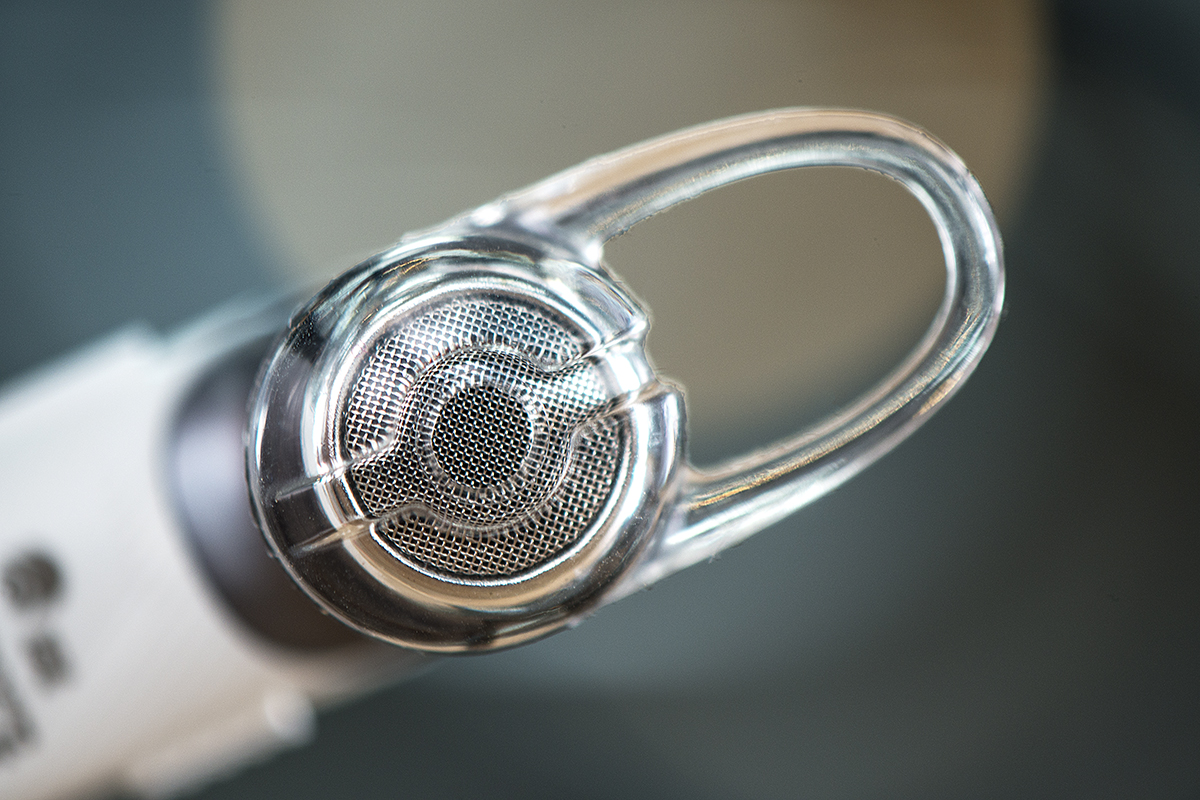 Tai nghe Bluetooth Plantronics Explorer 110