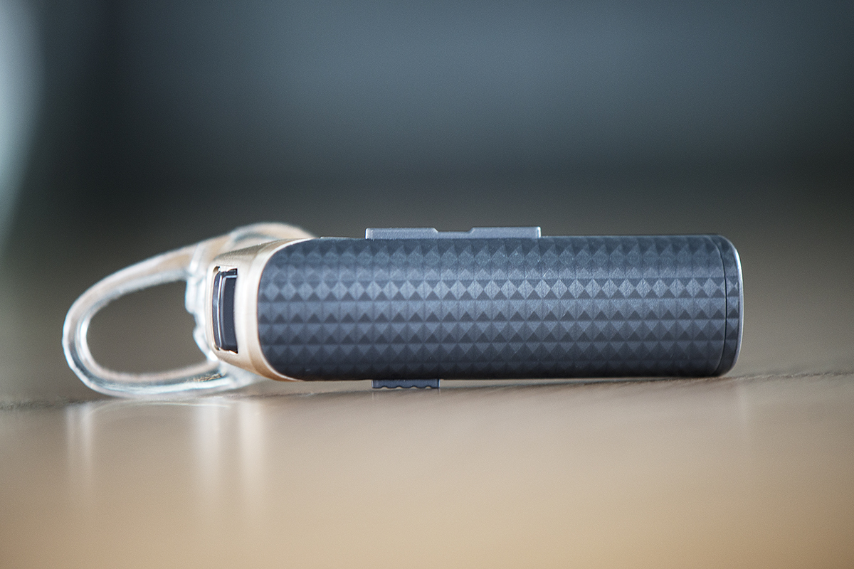 Tai nghe Bluetooth Plantronics Explorer 120