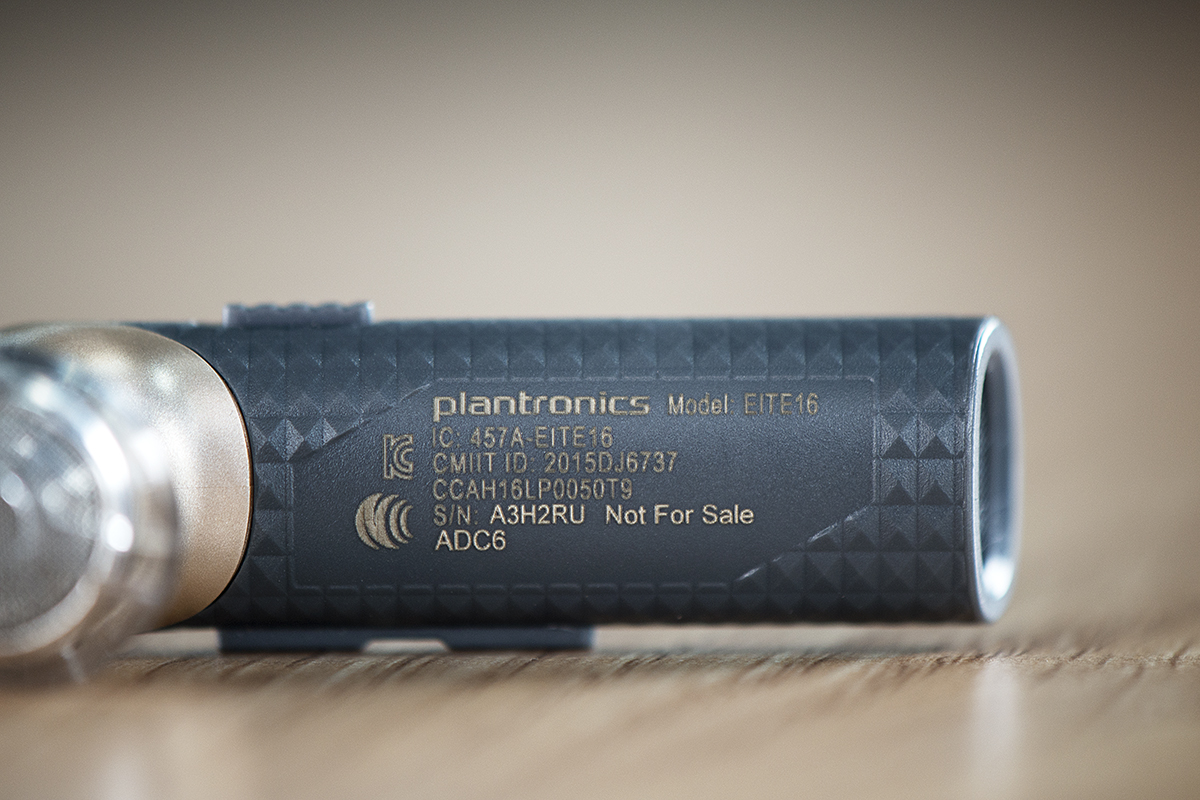 Tai nghe Bluetooth Plantronics Explorer 120