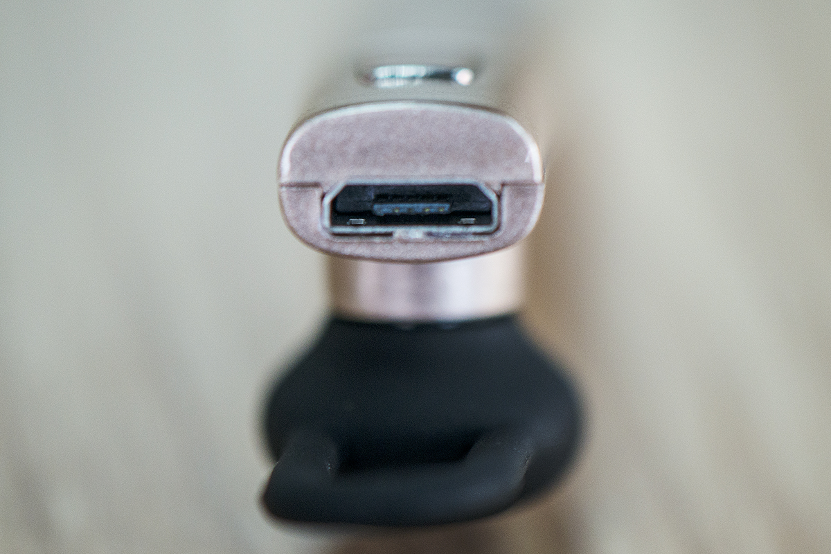 Tai nghe Bluetooth Tuxedo S380