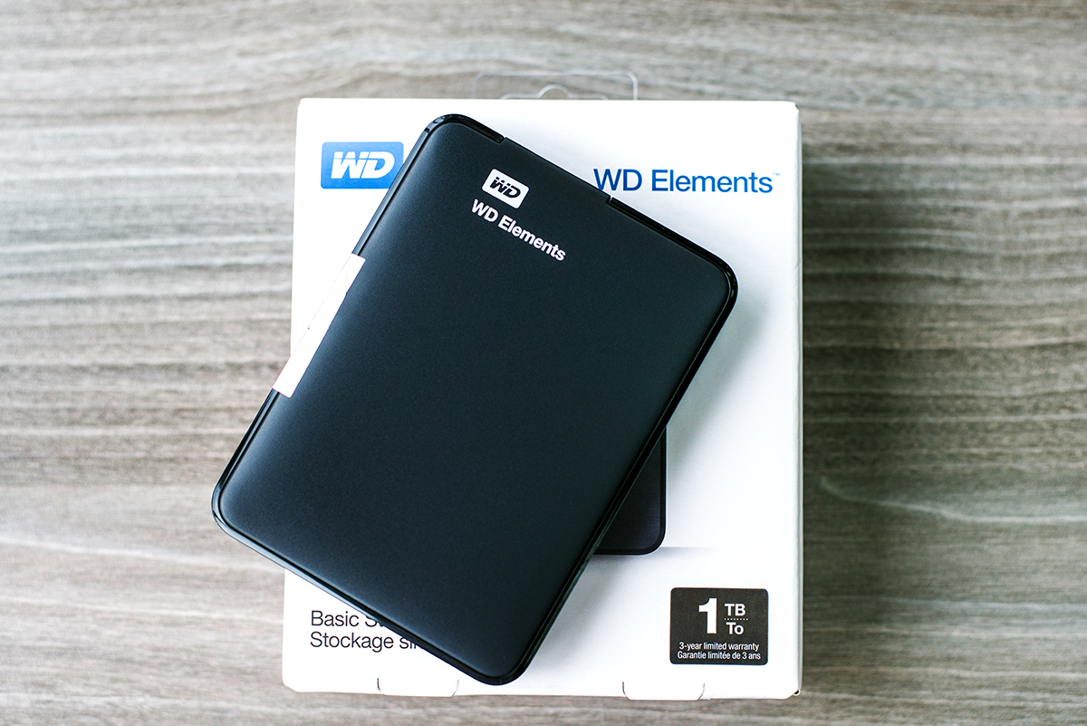 Ổ Cứng Di Động WD Elements 1TB 2.5 USB 3.0 - WDBUZG0010BBK - Hàng Chính Hãng