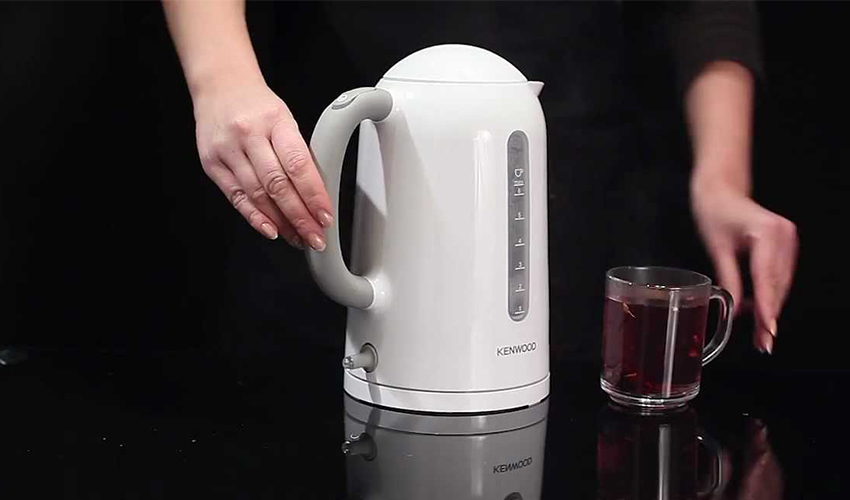 Ấm Siêu Tốc Kenwood JKP230 1.6L