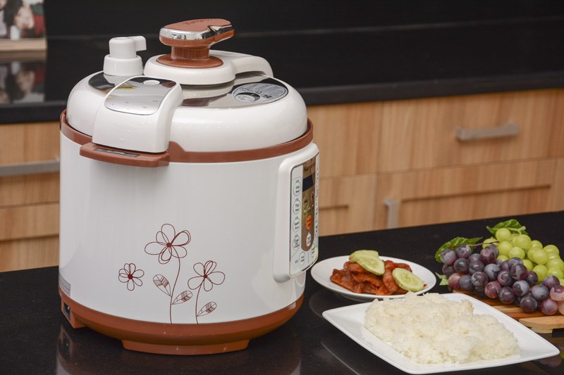 Nồi áp suất Kangaroo KG138 6L