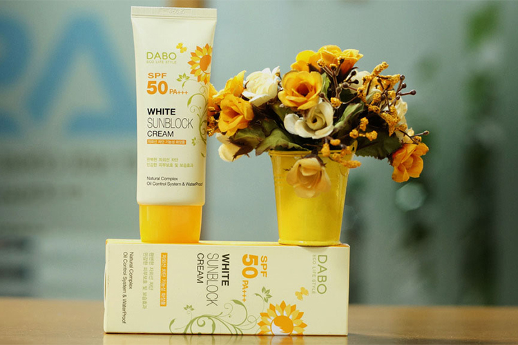 Kem Chống Nắng Dưỡng Da Dabo White Sunblock Cream SPF 50 PA+++