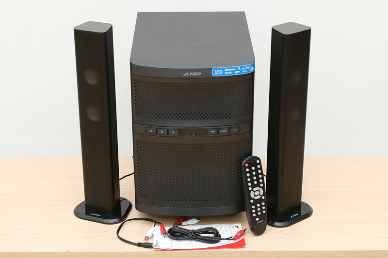 Loa kéo di động fenda T2