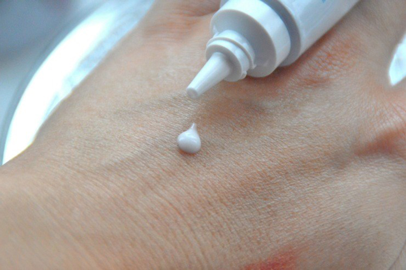 Kem Dưỡng Giúp Cải Thiện Bề Mặt Da, Giảm Mụn Đầu Đen Và Giảm Bóng Nhờn La Roche Posay Effaclar K+