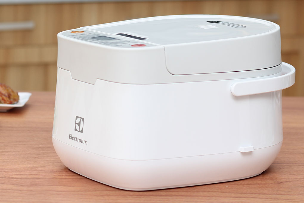 Nồi cơm điện Electrolux ERC6503W 1.2L