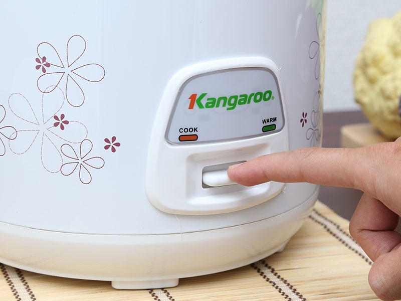 Nồi cơm điện Kangaroo KG18N