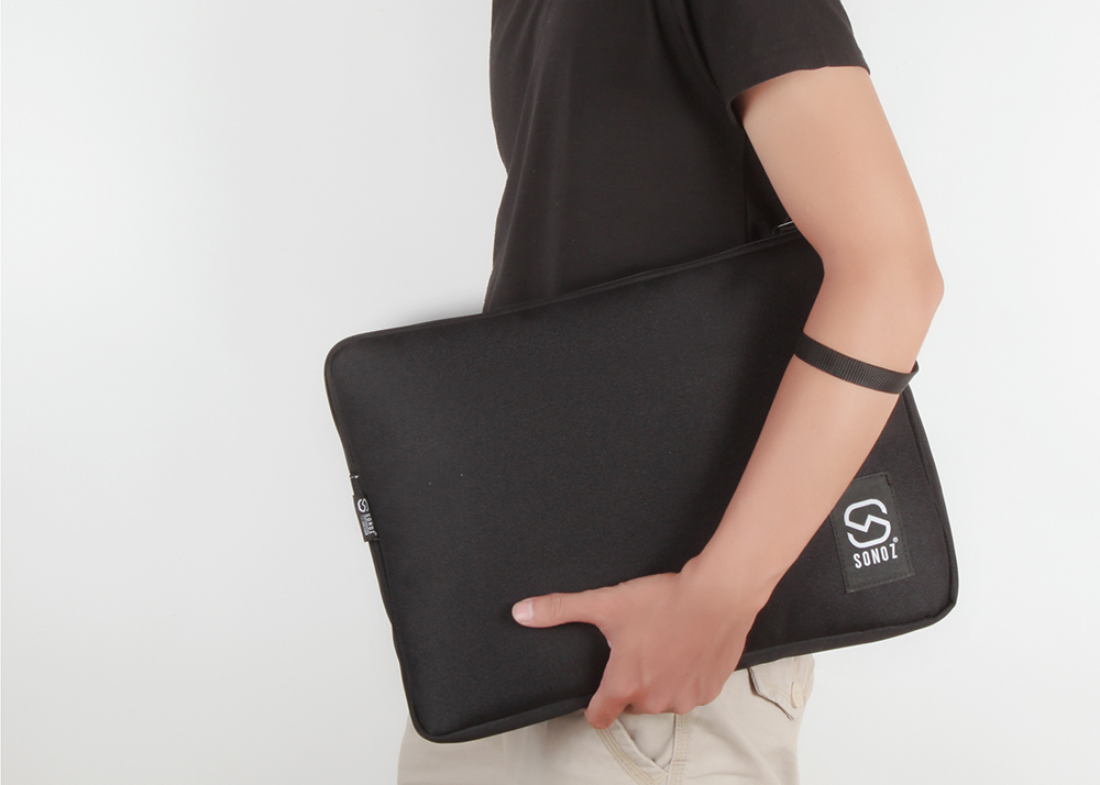 Túi Chống Sốc Laptop 15 inch Sonoz Sleeve Case NOIR0117 (38 x 28 cm) - Đen