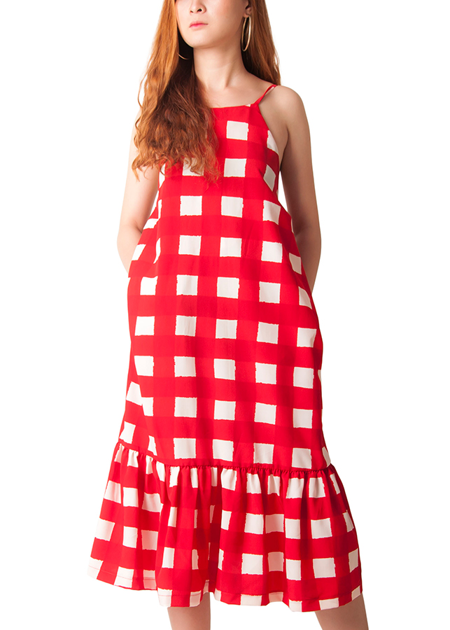 Đầm oversize yếm dây lưng Carita PAL0033