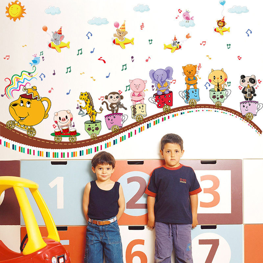 Decal Dán Tường Gia Đình Bộ Bình Ly Binbin EB172
