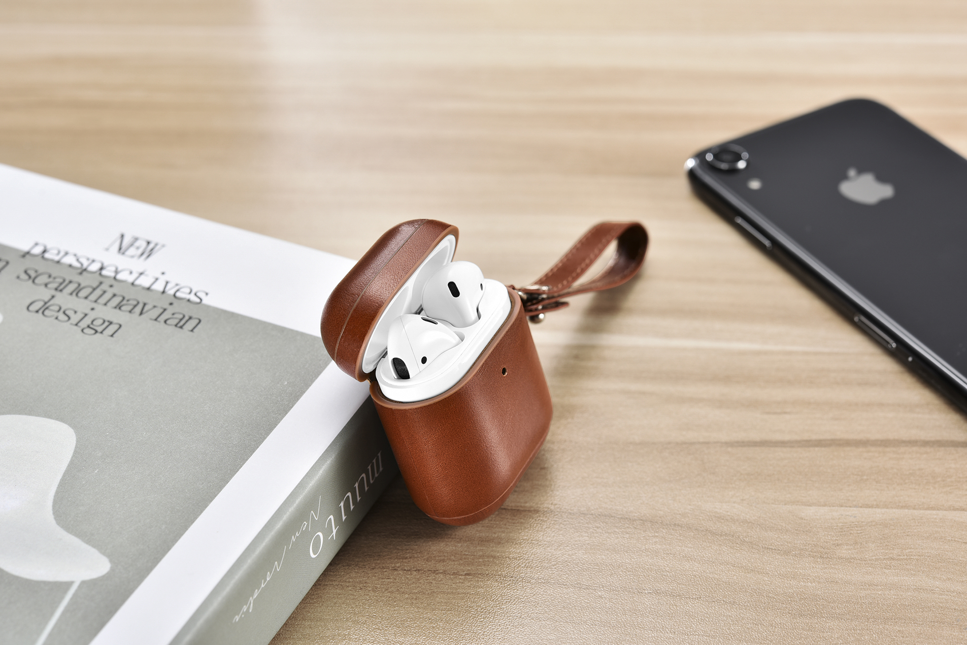 Vintage Leather Case for Airpods 2 (LED indicator) - Hàng chính hãng