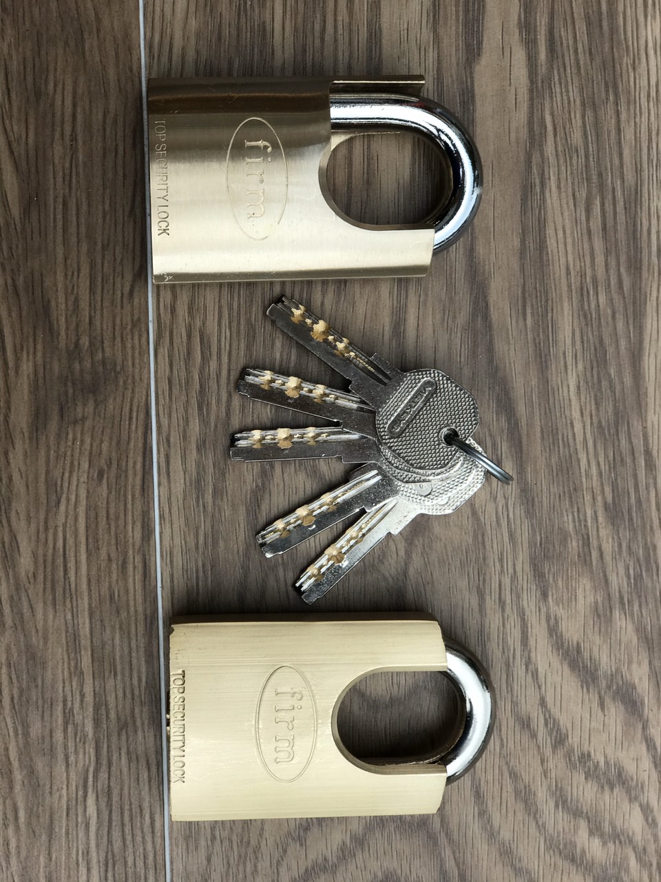 Bộ 2 ổ khóa đồng chống cắt dùng chung 1 chìa chất lượng cao